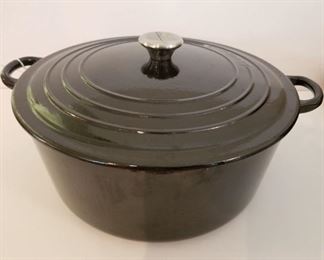 Le Creuset dutch oven, black, labeled #30 , which appears to be a 9 quart