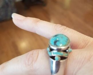 Sterling silver ring - appears to be turquoise stone