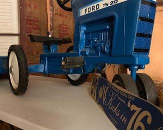 Ford TW-20 pedal tractor with trailer