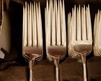 Wallace Grand Colonial sterling flatware