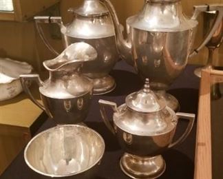 Set of 5 pure sterling tea and coffee service. Over 82 Troy ounces of silver in this set. Made in Mexico.