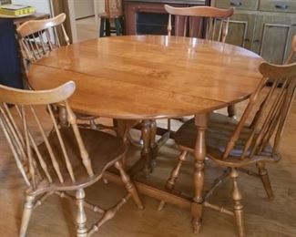 kitchen table with two leaves and four chairs