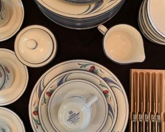 Lenox, Chinastone Dinnerware, Poppies on Blue