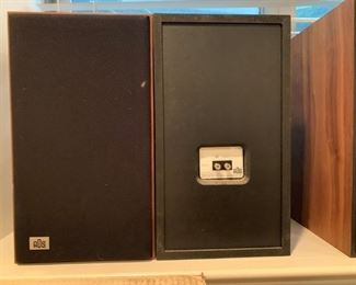 ADS 400, Pair