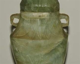 CHINESE JADE VESSEL WITH FOOD DOG LID 