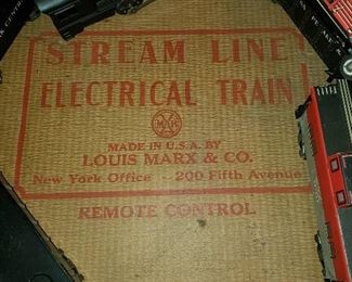 Streamline Electrical train by Louis Marx