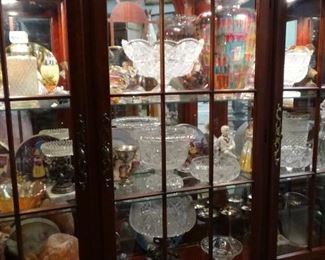 TONS CRYSTAL, PERFUME BOTTLES, FIGURINES