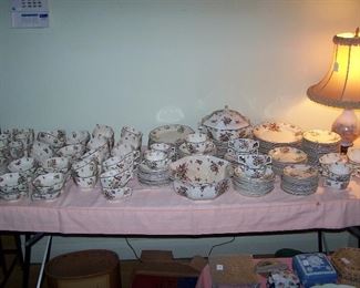 LARGE SET OF ROYAL DOULTON DINNERWARE: CREAM SOUPS, BUILLONS, BREAKFAST COFFEES, TEA CUPS, EGG CUPS, CEREALS, AS WELL AS FLAT PIECES!