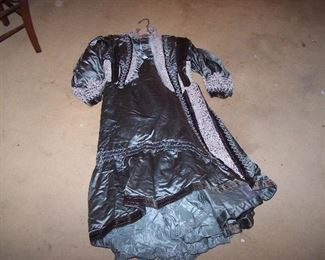 ANOTHER VICTORIAN DRESS