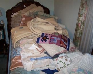 THE OTHER TWIN BED & VINTAGE LINENS