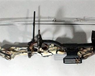 Bear Super Magnum 44 Compound Bow With Game Tracker Quiver