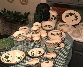A large selection of California Ivy including some very rare serving pieces 