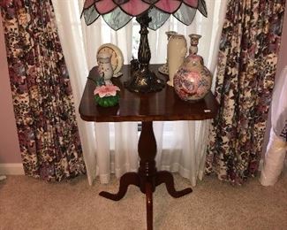Pink and gray Tiffany style lamp, Auburn handmade cherry pedestal table. 