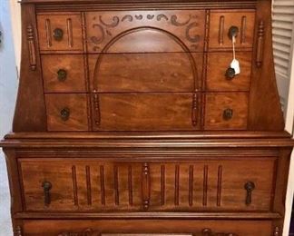 Full-size bed with vanity dresser and a unique chest of drawers, made in 1908: Jacobean style with beautiful detail.  Purchased out of a Doctor’s estate in Erin Tennessee. The suite has been refinished.  