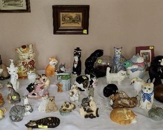 cat figurines