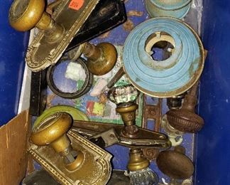 vintage hardware, door knobs