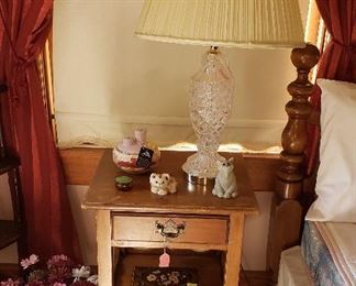 nightstand, lamp, figurines