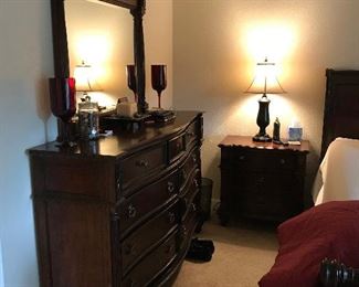 Red Glass -Mahogany dresser w/mirror-end table w/lamp