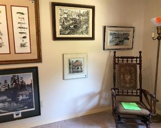 Art & Antique Room: Vintage Pictures, Lamp, Rocker