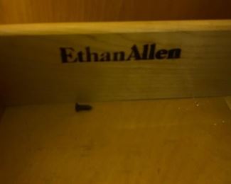 #12		Ethan Allen 1 drawer & 2 Doors w/shelf  30x18.5x30	 $30.00 

