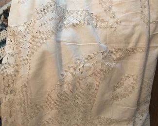 beautiful tablecloth with pull work and embroidery