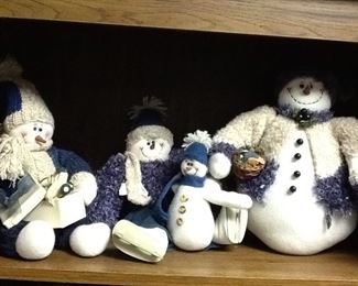 lots of snowmen!