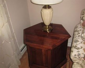 Ethan Allen Accent Tables For Any Room
Lighting To Choose From