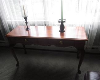 Ethan Allen Sofa Table