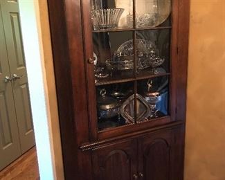 Wonderful corner cabinet