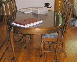 Walnut Queen Anne Style Dining Table/4 chairs as previous photo