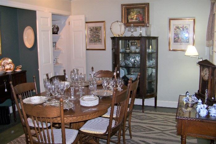Dining room - oak table, chairs