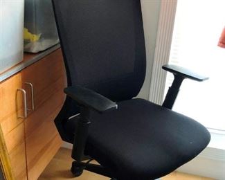 Like new office chair only a few months old.  Paid $150 new .