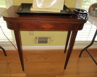 accent table