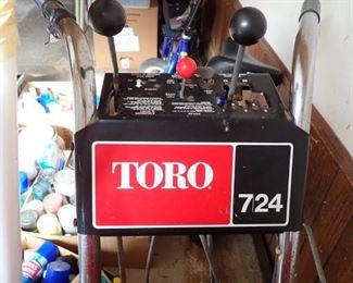 TORO SNOW BLOWER