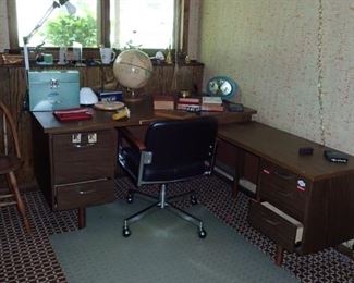 OFFICE DESK