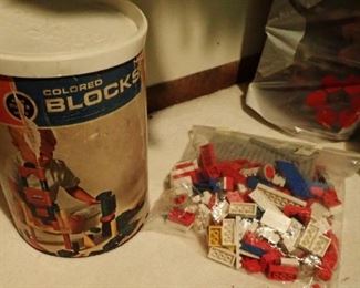 LEGO'S / BLOCKS