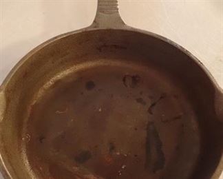 CAST IRON BENJAMIN 6 1/2 FRY PAN