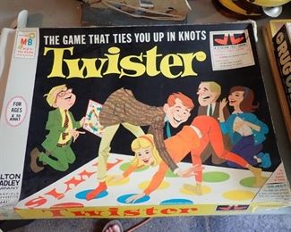 LOTS OF VINTAGE GAMES =- TWISTER