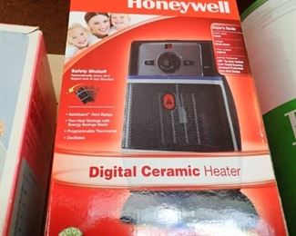 HONEYWELL DIGITAL CERAMIC HEATER