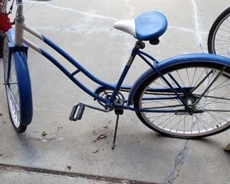 VINTAGE MISSILE BIKE