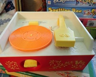 FISHER PRICE RECORD PLAYER