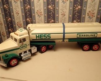 HESS GASOLINE SEMI