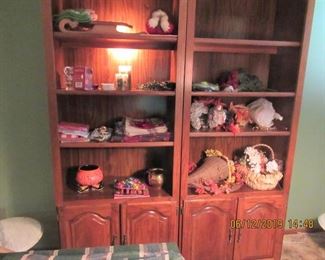 PAIR OF BOOK SHELVES