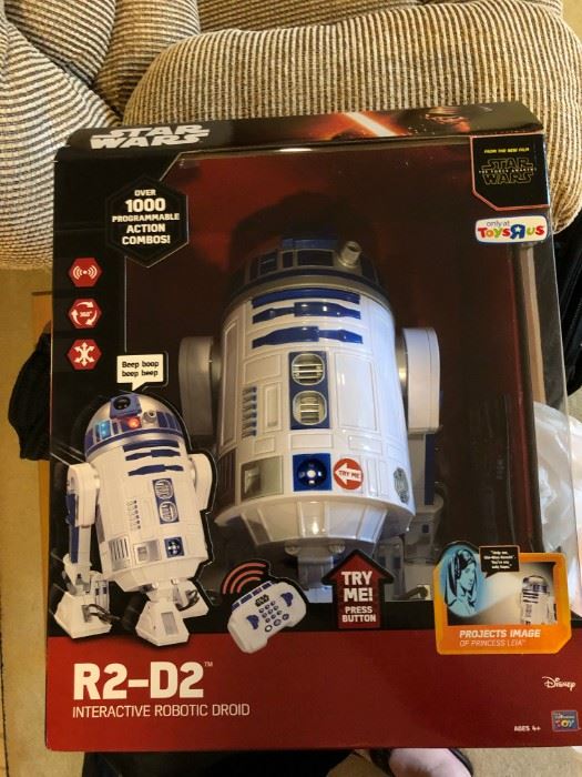 brand new R2 D2 star wars remote control