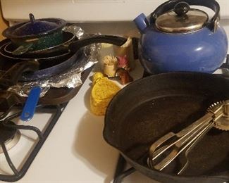 kettle , pots and pans