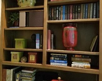 Books, pottery, decorator items