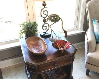 Small end table - matches coffee table. 
