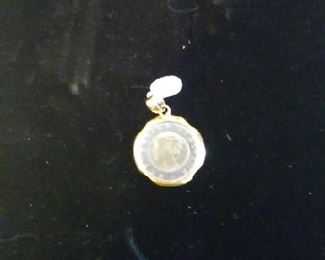 14K PENDANT WITH COIN