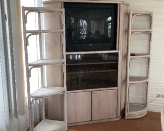 WHITE WASHED CORNER SHELVES