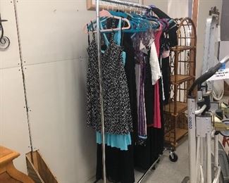 A LOAD OF FANTASTIC DESIGNER SUMMER DRESSES